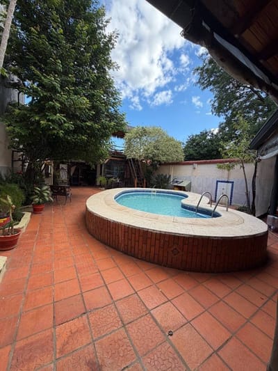 Vendo casa en Lambare zona Happy School