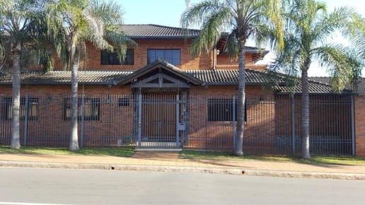 SE VENDE HERMOSA CASA EN ESQUINA Fernando de la Mora ZN