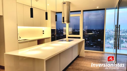 PENTHOUSE DE 2 MASTER SUITES Y 1 SUITE EN VENTA