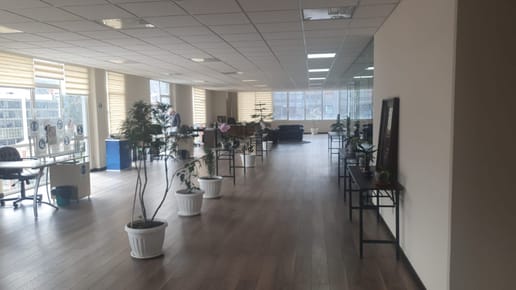 Oficina en venta en Calacoto en Edificio Corporativo