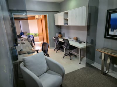 ALQUILO OFICINA AMOBLADA EN BARRIO SAN JORGE