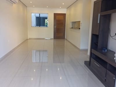 ALQUILO DEPARTAMENTO DE 2 DORMITORIOS EN LOS LAURELES, EDIFICIO LA ALAMEDA