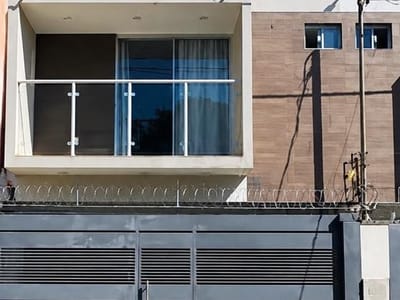 ALQUILO DÚPLEX EN FERNANDO DE LA MORA – ZONA NORTE