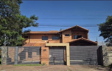 EXCLUSIVA CASA EN ALQUILER – B° ITA ENRAMADA | ZONA YACHT