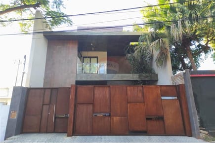 VENDO CASA ZONA SHOPPING VILLA MORRA