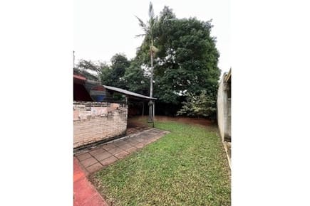 Casa Venta PY Central Luque B° Laurelty