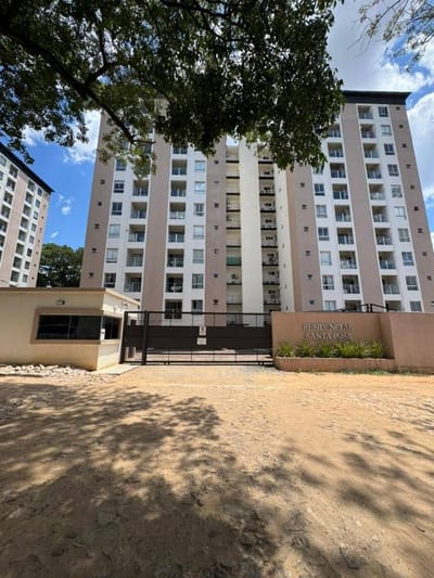 VENDO DEPARTAMENTO EN LAMBARÉ 