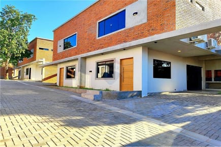 DUPLEX A ESTRENAR BARRIO CERRADO LAMBARE
