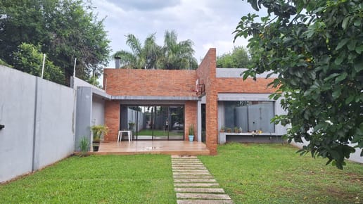 HERMOSA RESIDENCIA EN VENTA -SAN BLAS CAMBYRETA