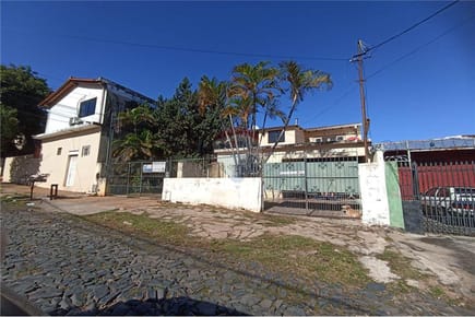 CASA EN VENTA - PINOZÁ