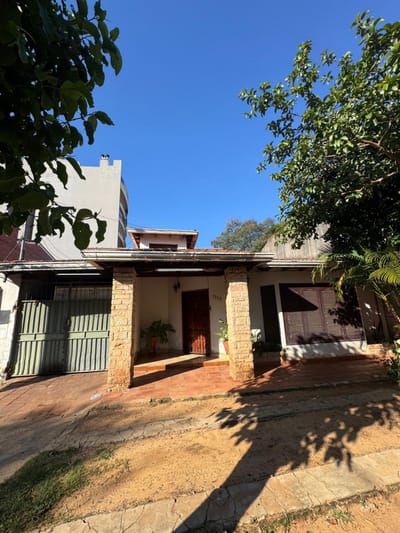 VENDO CASA EN LAS LOMAS ASUNCION
