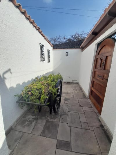 CASA EN LA AURORA