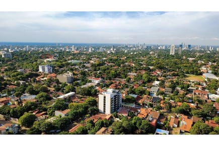 Vendo lujoso departamento en Los laureles