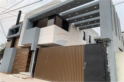 Duplex con pileta en Loma merlo