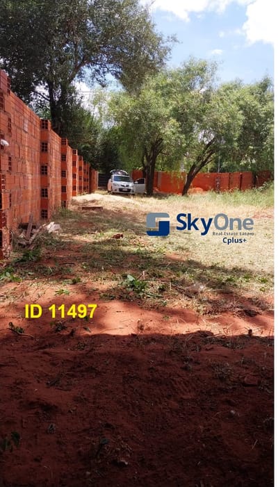 VENDO CASA QUINTA A TERMINAR EN LUQUE-CAÑADA GARAY