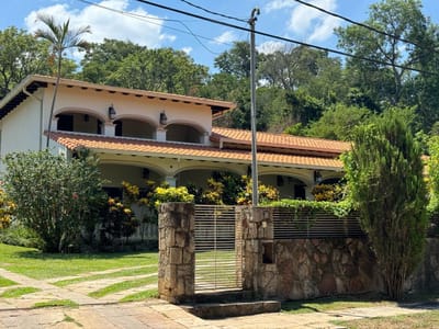 Vendo exclusiva propiedad en San Bernardino 