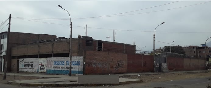 VENDO LOCAL EN LOS OLIVOS ,  1162M2 Y 3 FRENTES EN EL TREBOL