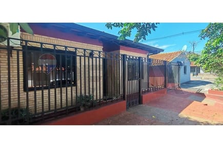 CASA + LOCAL COMERCIAL EN ESQUINA ESTRATEGICA