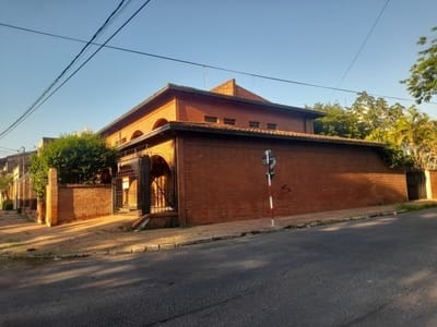 Vendo casa en Sajonia para desarrollo
