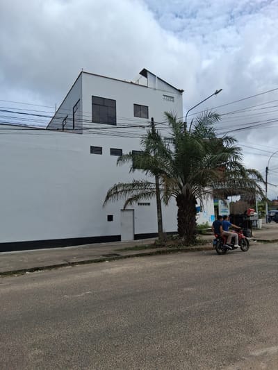 TARAPOTO LOCAL COMERCIAL - INDUSTRIAL - ALMACEN