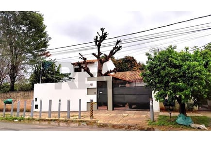 VENDO HERMOSA CASA EN BARRIO SAN CRISTOBAL-ASU