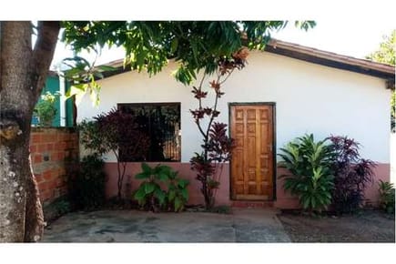 Casa-Venta-Darwin c/ Luciano Ferreira, San Lorenzo, Central