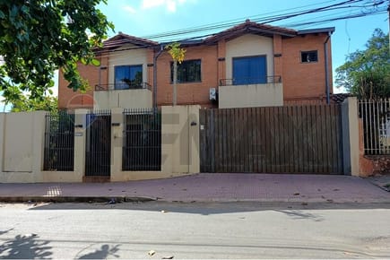 EN ALQUILER CASA EN BARRIO OBRERO