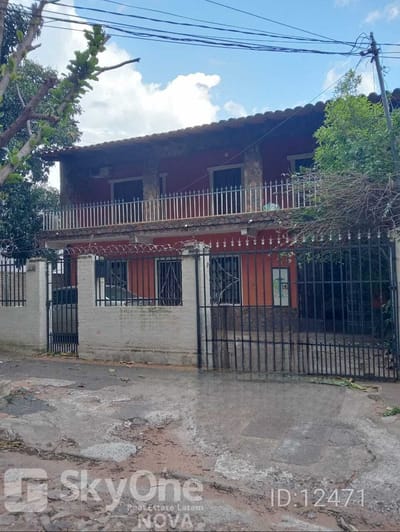 VENDO CASA A REFACCIONAR EN LAMBARÉ - SAN ISIDRO