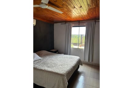 Casa Cambyreta de 3 habitaciones, Itapúa 