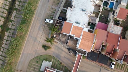 Casa a estrenar en venta, Canal Pedro Velez 6to y 7mo anillo