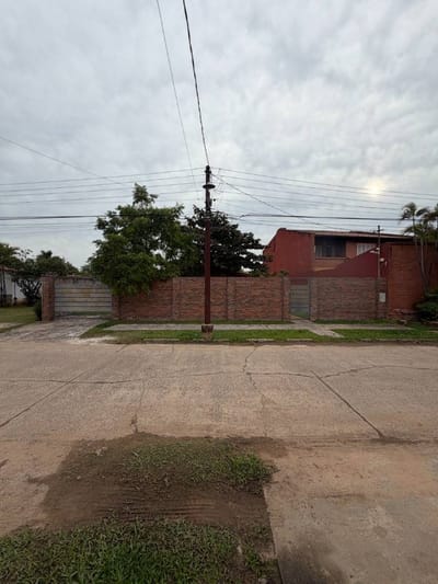 ALQUILO CASA 3 DORMITORIOS EN YTAY, ASUNCION - ID 50445