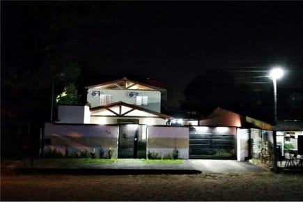 VENDO HERMOSA CASA C/PISCINA-SAN LORENZO