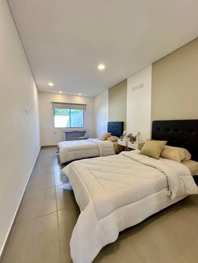 DUPLEX A ESTRENAR EN 1ER BARRIO DE LUQUE 