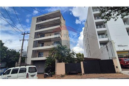 VENDO DEPARTAMENTO EN BARRIO MBURICAO