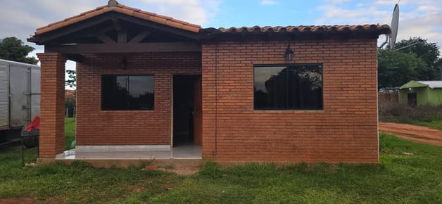 VENDO CASA EN LA CIUDAD DE ITA - BARRIO CAAGUAZU