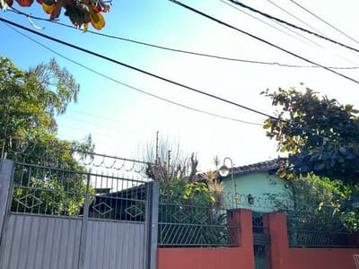 VENDO CASA AMPLIA EN LAMBARE
