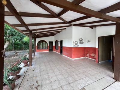 Quinta En Venta Sobre Avenida En  Zona Norte Y  10mo Anillo