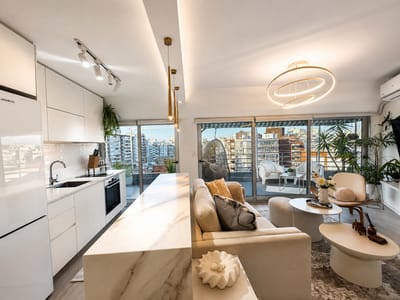Dueño Vende Penthouse De Diseño Con Terraza Protagonista Y Vista Al Mar/pocitos