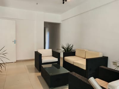 AMPLIO DEPARTAMENTO INDEPENDIENTE EN BARRIO JARA