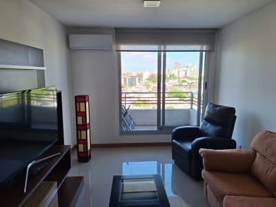 Apartamento equipado con garage, baulera y terraza