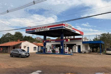 VENDO ESTACION DE SERVICIO Y VIVIENDA EN CORONEL OVIEDO