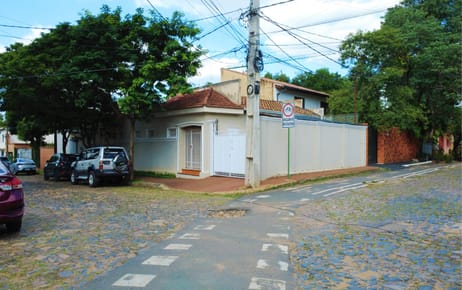 Vendo Casa En Esquina En Barrio Recoleta!!