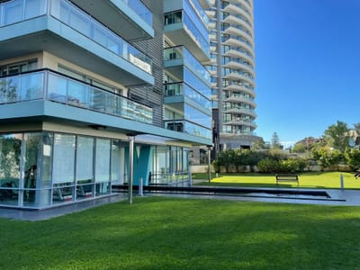 Apartamento Torre Francia Parada 3 Punta Del Este ¡gran Vista!