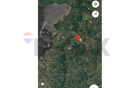 EN VENTA CASA CON TERRENO EN ALTOS 