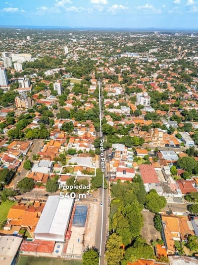 VENTA DE AMPLIA PROPIEDAD A REFACCIONAR O DEMOLER EN EL BARRIO VILLA AURELIA