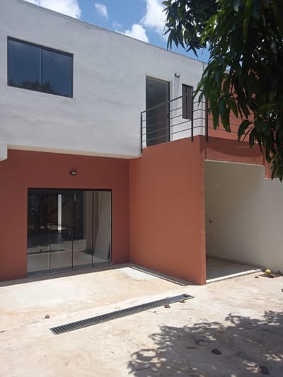 Dos duplex con patio en San lorenzo 