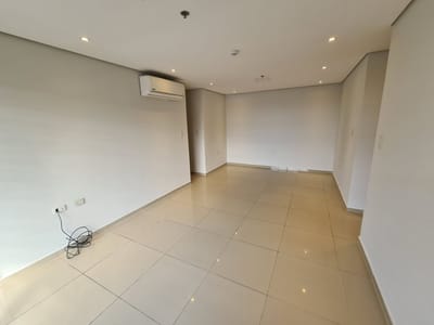 VENDO DEPARTAMENTO DE 2 HABITACIONES CON DOS COCHERAS BARRIO JARA