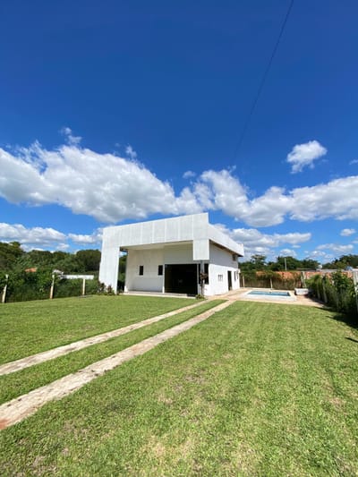 Vendo Casa Amoblada en San Bernardino | Piscina | Gs. 650 Millones