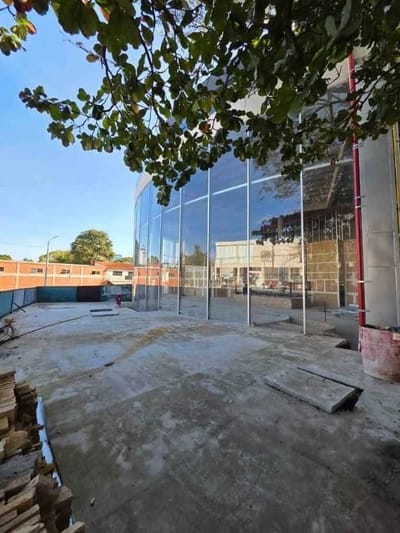 ¡Inversión Premium! Alquiler de Exclusivo Local Comercial de 750 m² en el Prestigioso Paseo Los Árboles, Asunción: ¡La Ubicación Perfecta para el Éxito Inmediato de su Negocio!