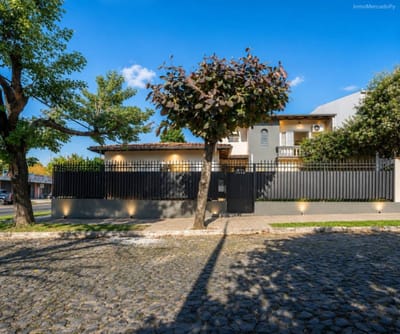 VENDO CASA EN ASUNCION EN RECOLETA
